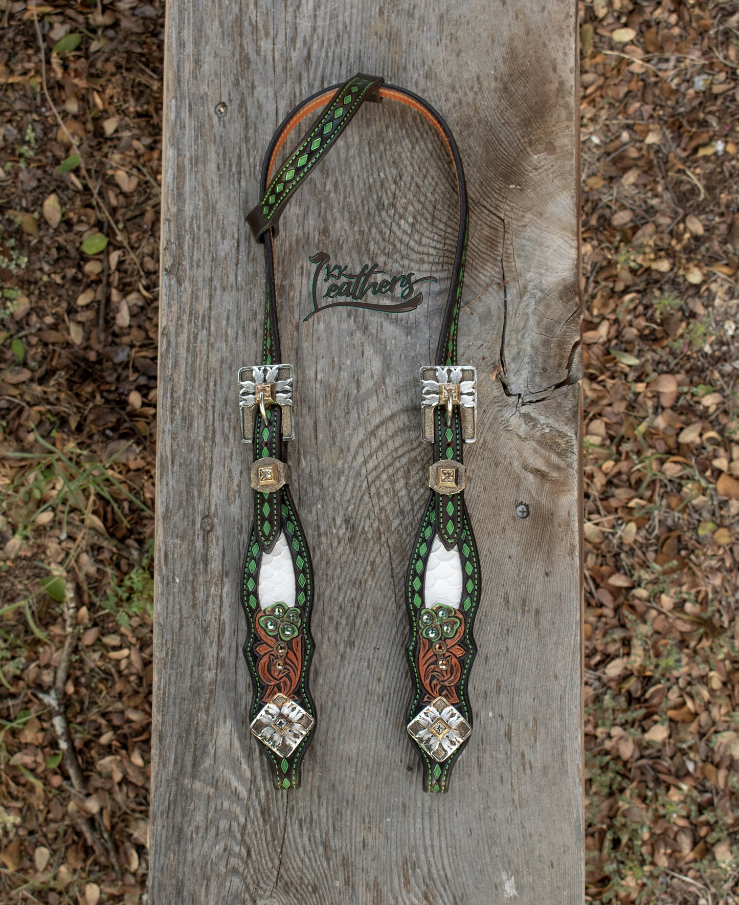 Lucky Charms White Single Ear Headstall