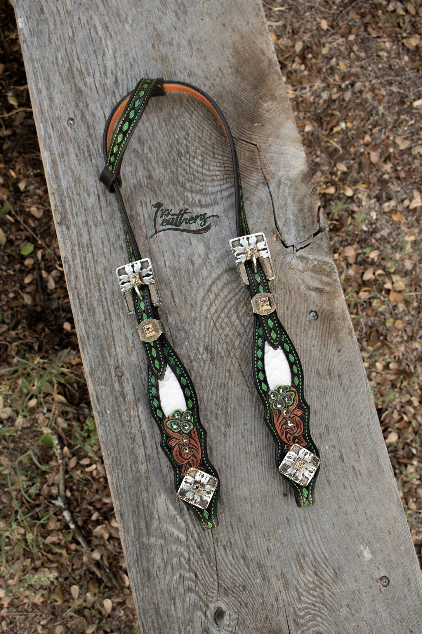 Lucky Charms White Single Ear Headstall